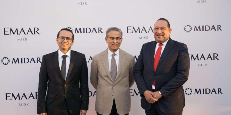 “ميدار” و”إعمار مصر” توقعان اتفاقية لتطوير أول مشروع سكني متكامل بمدينة “مدى” باستثمارات 100 مليار جنيه