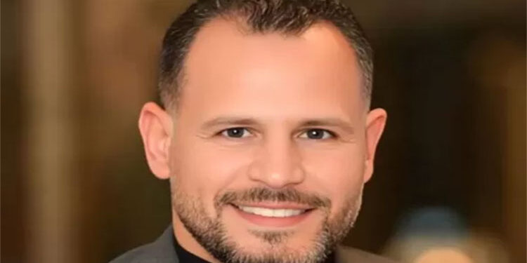 محمد فاروق يدعو إلى وضع مخطط شامل لتطوير وسط البلد و الترويج للمنطقة بالبورصات السياحية