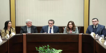 وزير الصحة يرأس الاجتماع الوزراي الأول للجنة التنفيذية الخاصة باستقبال المصابين الفلسطنيين