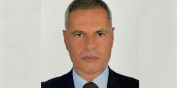 الطيار أحمد عادل رئيسًا لمجلس إدارة الشركة القابضة لمصر للطيران