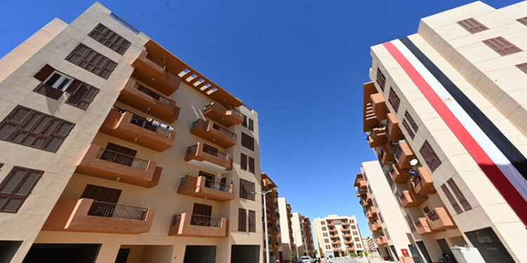 تباطؤ أسعار العقارات في بريطانيا رغم استمرار الضبابية بشأن الفائدة