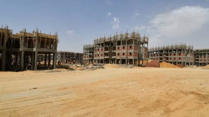 الموافقة على 214 طلب لتخصيص أراضٍ بنظام البيع بالدولارمن خارج البلاد