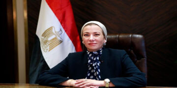 وزيرة البيئة تستعرض تقريراً حول جهود مؤسسة الطاقة الحيوية فى نشر تكنولوجيا الوقود الحيوي فى مصر