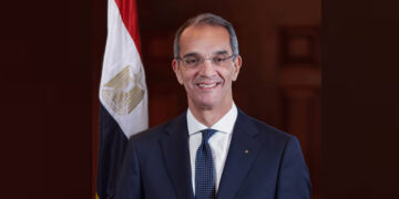 وزير الاتصالات يشارك فى قمة العمل فى الذكاء الاصطناعى بباريس