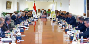 وزيرة التنمية المحلية تتابع مع سكرتيري عموم المحافظات الاستعدادات الجارية لإطلاق عدد من القوافل الإنسانية لدعم الأشقاء الفلسطينيين