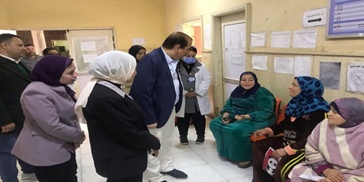 نائب الوزير يتفقد وحدات طب الأسرة بمحافظة بني سويف ويوصي بصرف مكافأة للمتميزين ومعاقبة المقصرين