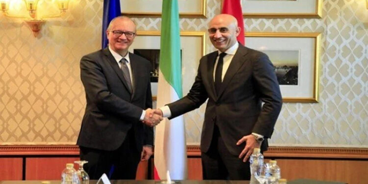 وزير التربية والتعليم يبحث مع نظيره الإيطالي سبل تعزيز برامج التعاون المشتركة