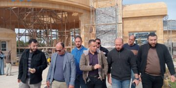 مسئولو “الدعم الفني بوزارة الإسكان ” يتابعون أعمال التطوير الجاري تنفيذها بالقرى السياحية