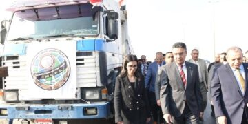 وزير التموين يطلق القافلة رقم 11 و12 للمساعدات الإنسانية العاجلة لقطاع غزة