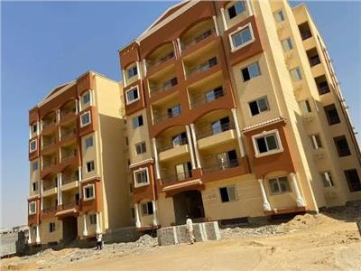 “تعاونيات الإسكان”: إطلاق التيار الكهربائي في عدد من عمارات مشروع لؤلؤة القاهرة الجديدة