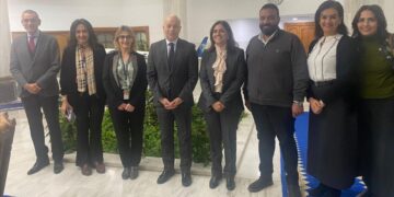 رئيس الشركة القابضة لمصرللطيران يلتقى الرئيس التنفيذى لاستراحات تحالف ستار العالمى بفرنسا