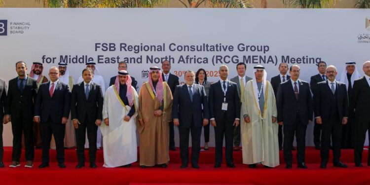 البنك المركزي يستقبل وفدًا من نظيره اليمنى للتعرف على التجربة المصرية الرائدة في مجال نظم وخدمات الدفع