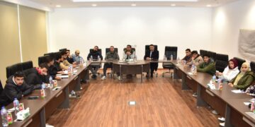 طلاب الهندسة المعمارية بالأكاديمية العربية يزورون جهاز العلمين الجديدة لعرض مقترحات مشروعاتهم