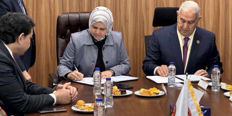 الضرائب توقع برتوكول مع رجال الأعمال المصريين الصينيين..و تشكيل لجنة مشتركة لحل المشكلات الضريبية