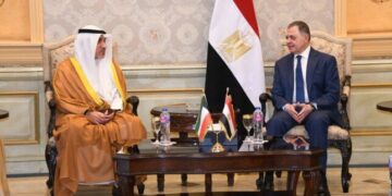 وزير الداخلية يستقبل نظيره الكويتى لبحث أوجه التعاون
