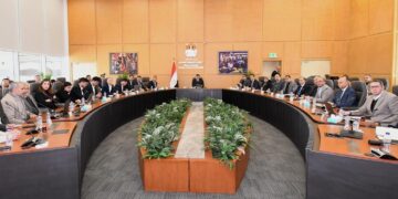 وزير الإسكان يتابع الموقف التنفيذي لمشروع منطقة الأعمال المركزية بالعاصمة الإدارية الجديدة