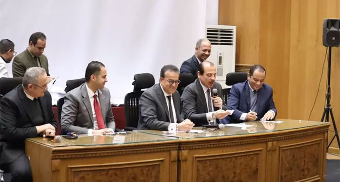 نائب رئيس الوزراء وزير الصحة يشهد قرعة اختيار البعثة الطبية لموسم الحج