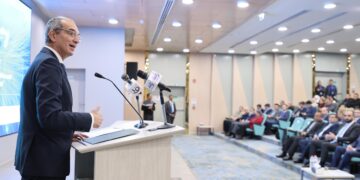 وزير الاتصالات يفتتح ورشة عمل حول تكنولوجيا الكم فى جامعة مصر للمعلوماتية