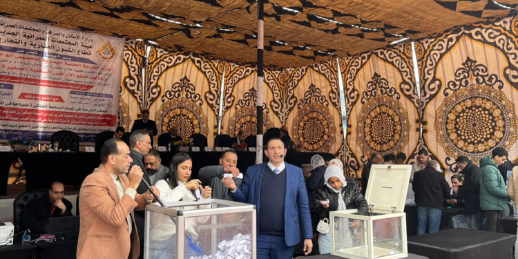 وزير الإسكان: إجراء القرعة العلنية بين المتقدمين لحجز قطع أراضي ووحدات “مسكن” بمدينة 6 أكتوبر