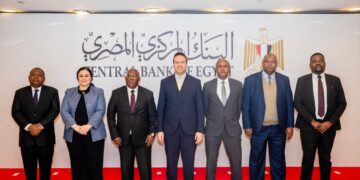 البنك المركزي المصري يستقبل وفدًا من نظيره التنزاني 