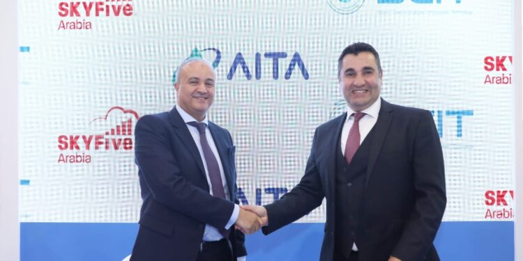 باستثمارات 10 مليون دولار..  AITA تتعاون مع Arabia SKYFive لتقديم خدمات الاتصال عالي السرعة على الطائرات