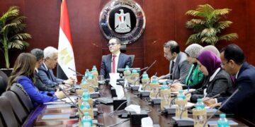 وزير الاستثمار يستعرض مع وفد مجموعة هايدلبرج ماتيريالز لصناعة الأسمنت مشروعها في السوق المصري وخططها التصديرية