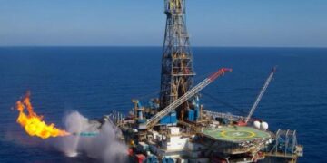 «الوزراء»: نجاح كبير في الاتفاق مع شركاء أجانب لاستعادة حفر آبار البترول