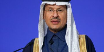 وزير الطاقة السعودي يشيد بالعلاقات مع مصر ويؤكد علي  تعاون البلدين في قطاع الطاقة خلال “إيجبس 2025”