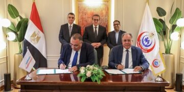 وزير الصحة يشهد توقيع مذكرة تفاهم مع شركة «سيمنز» لإنشاء أول مركز لتطوير وتحسين أجهزة الأشعة