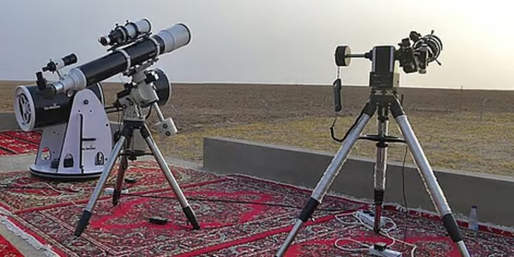 الكويت تعلن : غداً أول أيام عيد الفطر المبارك