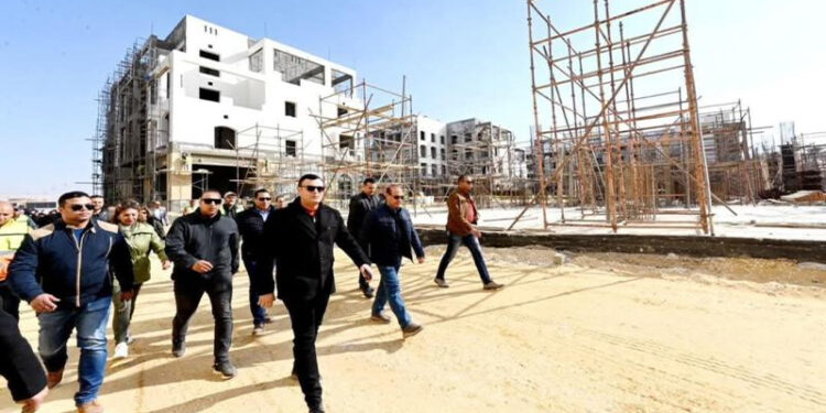 جولة تفقدية لوزير الإسكان اليوم بحدائق تلال الفسطاط ومثلث ماسبيرو وحديقة الأزبكية