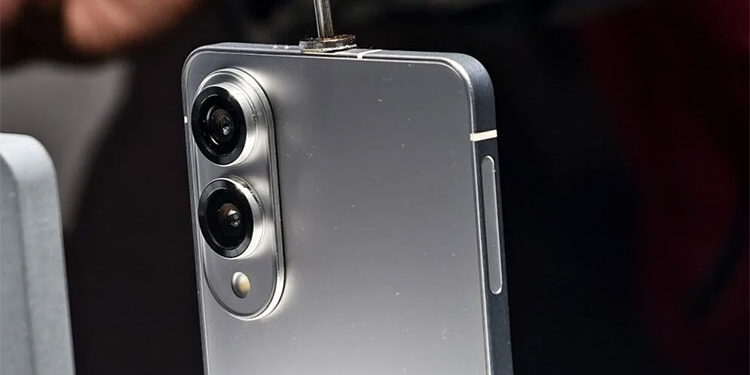 سامسونج تستعرض تصميم Galaxy S25 Edge الجديد وتسريب لسعره