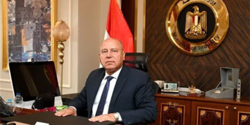 غداً.. وزير الصناعة والنقل يلتقي المستثمرين الصناعيين بمحافظة الإسماعيلية بحضور المحافظ