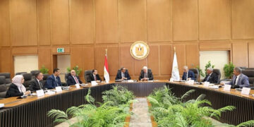 وزير التعليم العالي يترأس اجتماع مجلس أمناء جامعة جنوب الوادي الأهلية