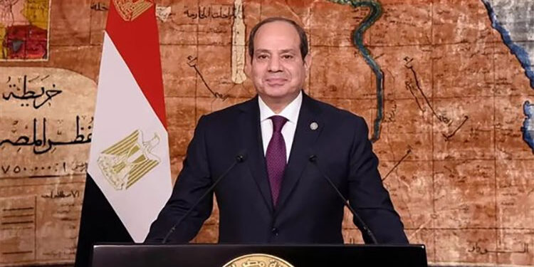 الرئيس السيسى يتناول الإفطار مع طلبة الشرطة ويستعرض تطورات القضايا الإقليمية