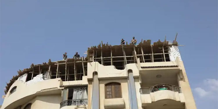 محافظة القاهرة تحذر من البناء المخالف خلال إجازة العيد وتخصص خطوطًا ساخنة للإبلاغ