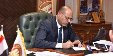 وزير العمل يعلن عن فرص عمل جديدة في السعودية برواتب تصل إلى 5000 ريال