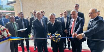 وزير الخارجية والهجرة يتفقد مقر السفارة المصرية والقسم القنصلى بدار السلام