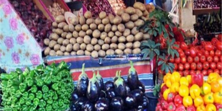 أسعار الخضار والفاكهة اليوم الأحد
