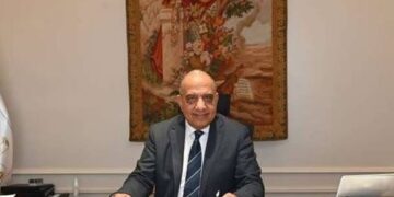 وزير الكهرباء يتابع منظومة خدمات المواطنين ويتلقى تقريرا يوضح الشكاوى وطبيعتها ونوعياتها