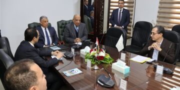 وزير الكهرباء يجتمع بالعاملين بشركة شرق الدلتا لإنتاج الكهرباء بحضور محافظ الإسماعيلية