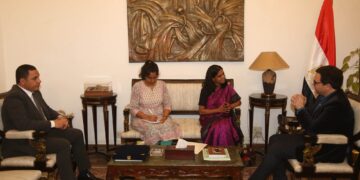 وزير الثقافة يلتقي القائم بأعمال سفير الهند ويتسلّم دعوة للمشاركة في قمة “ويفز 2025”