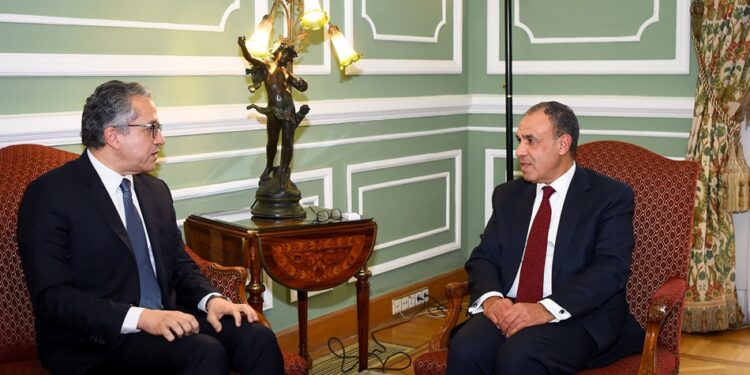 وزير الخارجية يلتقى الدكتور خالد العناني المرشح المصري لمنصب مدير عام منظمة اليونسكو
