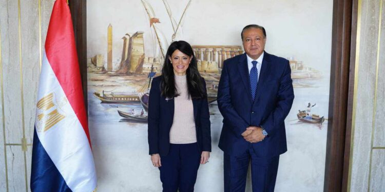 المشاط تناقش دعم الاستراتيجية الوطنية للملكية الفكرية