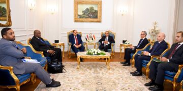 وزير الخارجية والهجرة يستقبل وزير خارجية السودان على هامش المؤتمر الوزاري لعملية الخرطوم