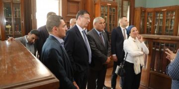 وزيرا الزراعة والبيئة يتفقدون المتحف الزراعي بالدقي واللمسات الأخيرة لمعرض زهور الربيع