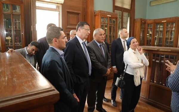 وزيرا الزراعة والبيئة يتفقدون المتحف الزراعي بالدقي واللمسات الأخيرة لمعرض زهور الربيع