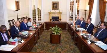 جلسة مشاورات ثنائية بين وزير الخارجية والهجرة ونظيره السيشلي