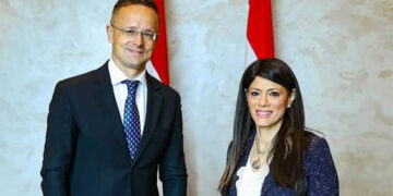 وزيرة التخطيط تعقد جلسة مباحثات موسعة مع وزير الخارجية والتجارة المجري