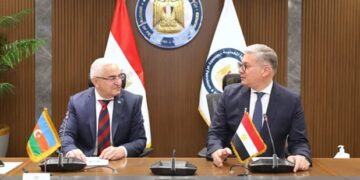 وزير البترول والثروة المعدنية يستقبل سفير جمهورية أذربيجان بالقاهرة والوفد المرافق له